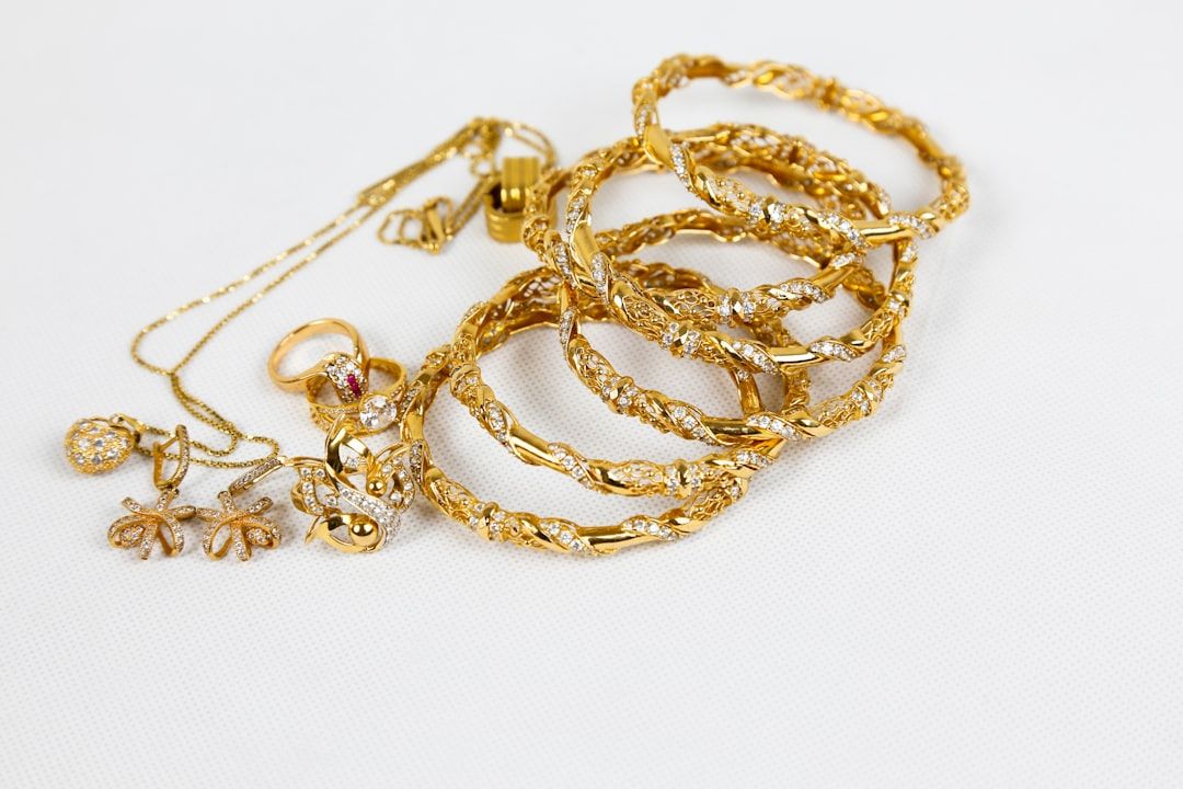 Photo Gold necklace